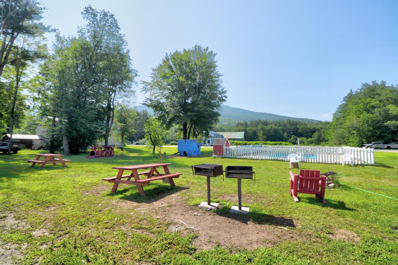 The Villager Motel Бартлетт Экстерьер фото