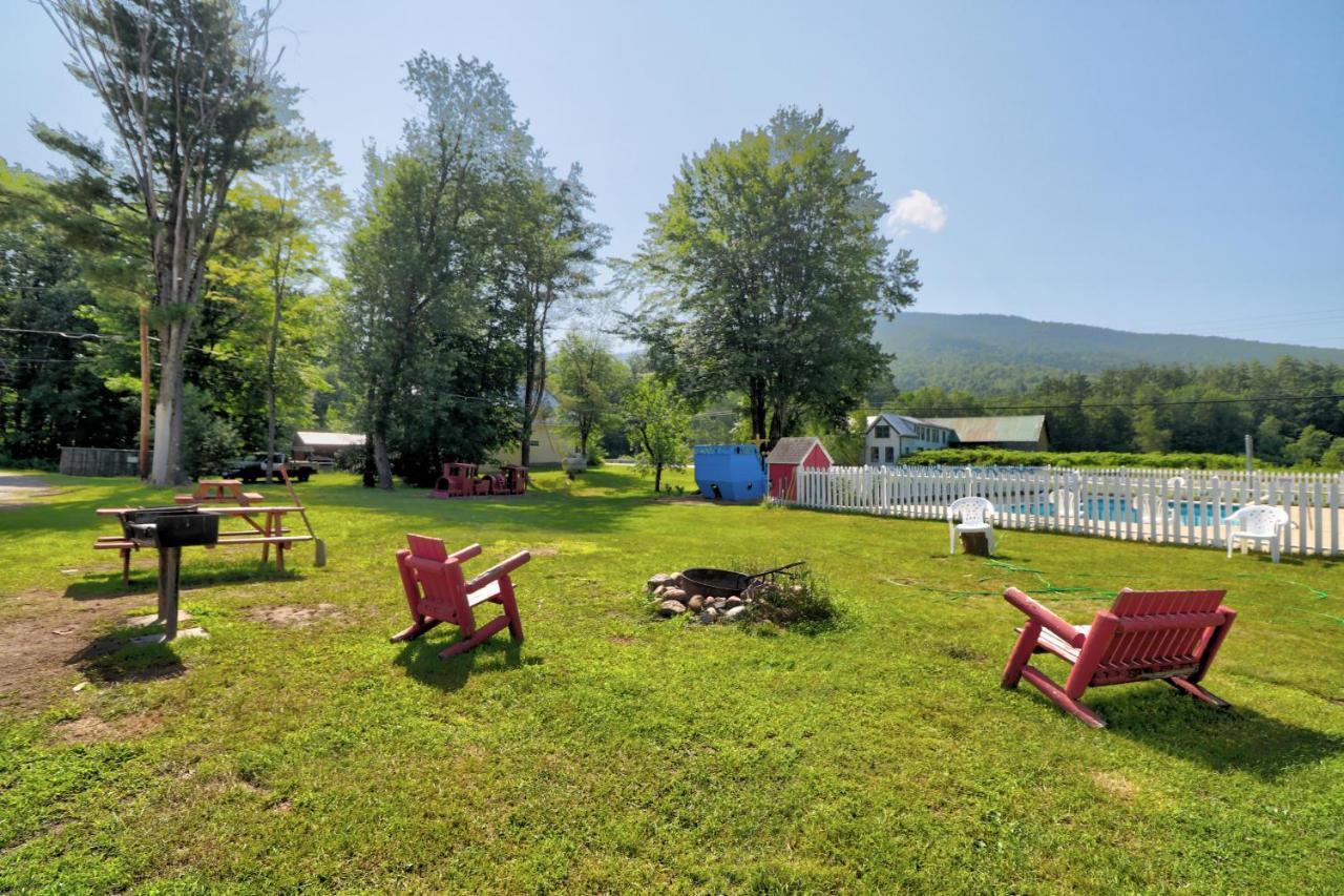 The Villager Motel Бартлетт Экстерьер фото